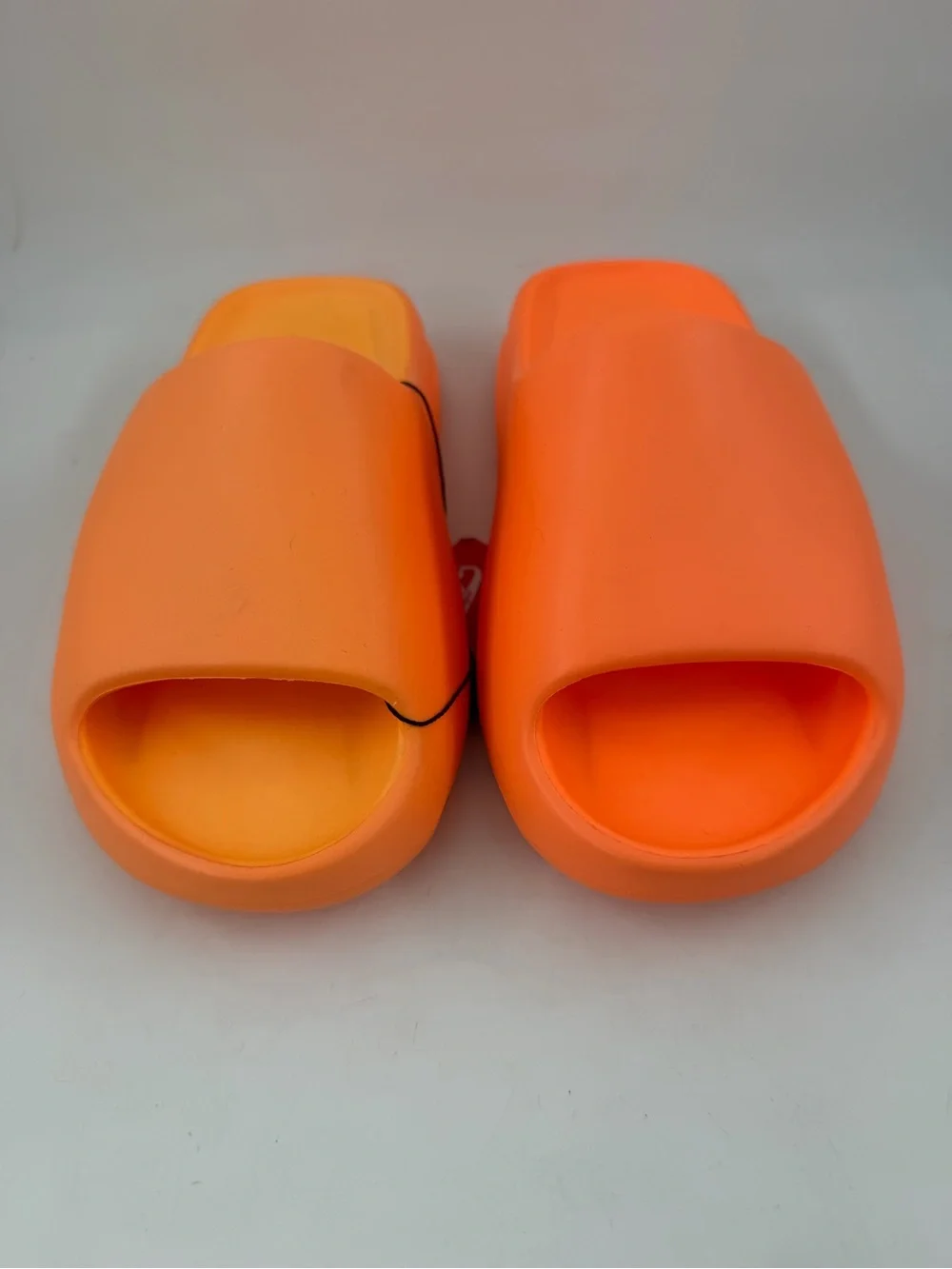 👞 Adidas Unisex Yeezy Slides -Size 5 Men/Youth -Enflame Orange -Size 6.5 Women